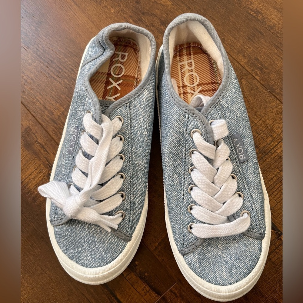 Roxy Kids Light Blue Casual Sneakers - US 5.5